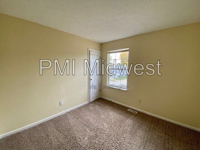 Building Photo - 6130 Tybalt Cir