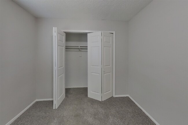 Building Photo - 17719 Glenpatti Dr