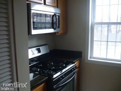 Building Photo - 209 16th St NE