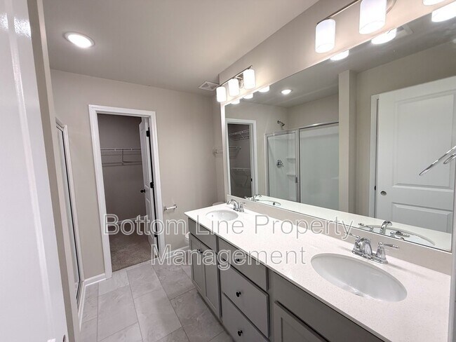 Building Photo - 9016 Stoney Waters Ct
