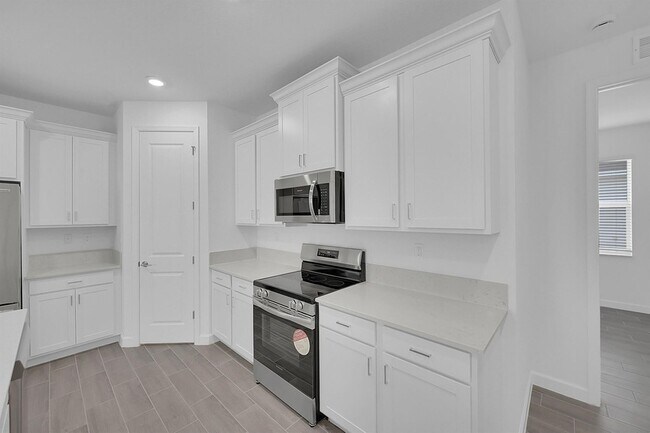 Building Photo - 3587 Angler Dr