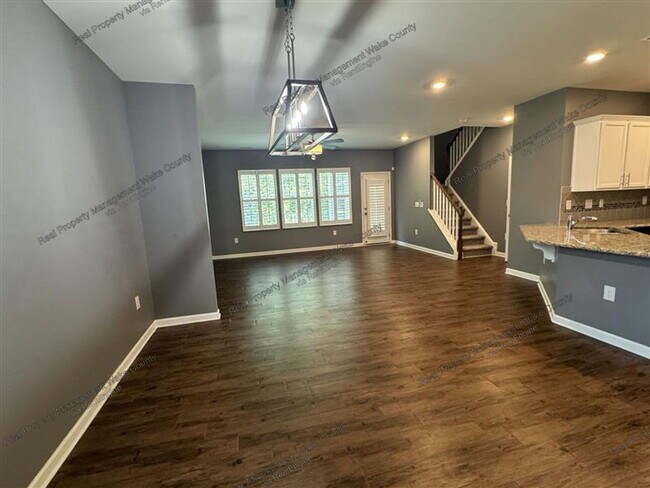 Building Photo - 1161 Lookout Ridge Rd