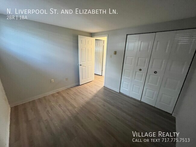 Building Photo - 65 N Liverpool St