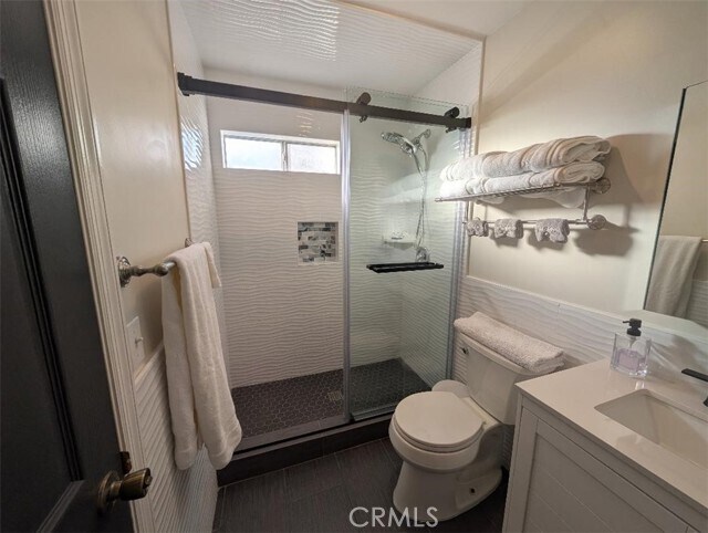 Building Photo - 8712 Fontana St