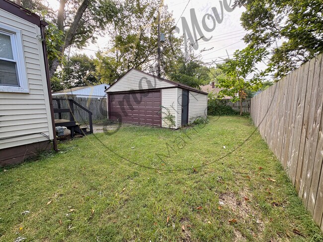 Building Photo - 8418 Jackson Ave