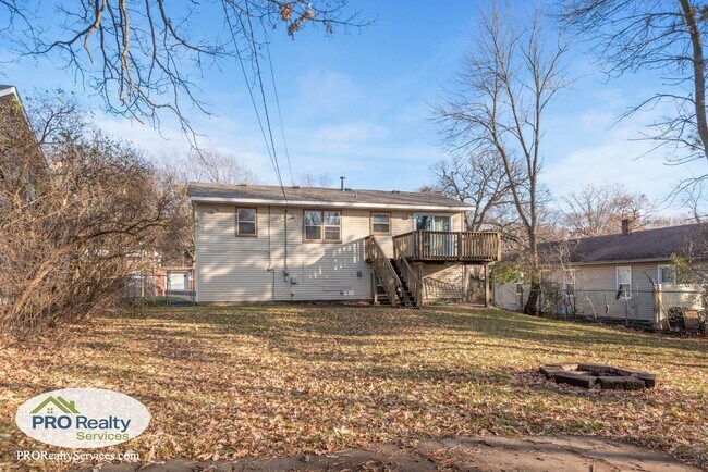 Building Photo - 3 Bedroom House in Oakdale