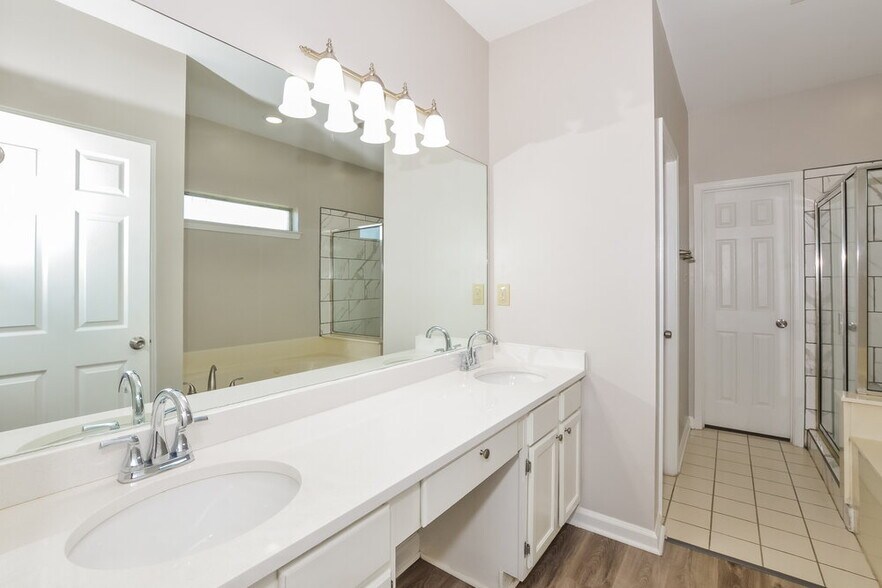 Building Photo - 4868 Harvest Park Dr