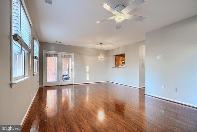 Building Photo - 123 W Barre St