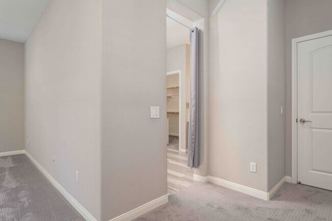 Building Photo - Expansive Portola Springs 4 Bedroom Home