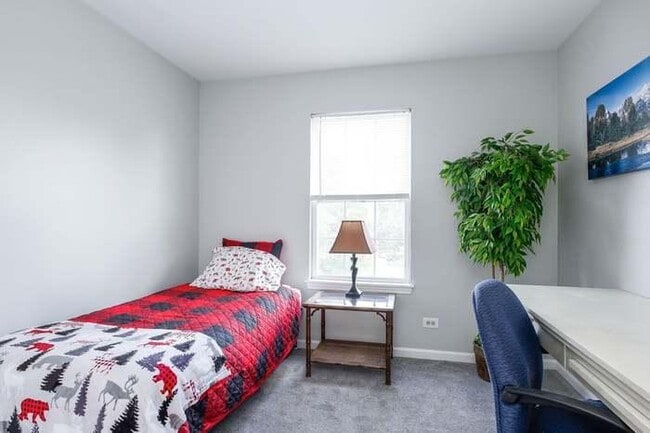 Building Photo - 1211 Arapaho Ct