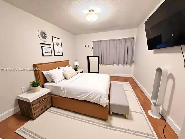 Building Photo - 1950 W 54th St