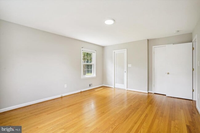 Building Photo - 6139 Tompkins Dr
