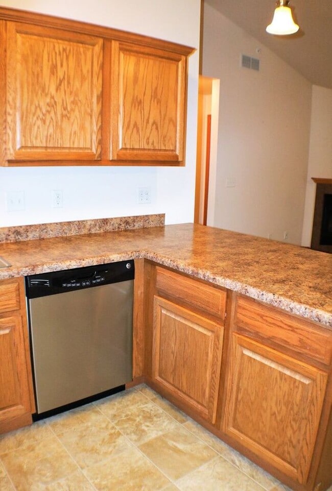 Building Photo - $1,325 | 2 Bedroom, 2 Bathroom Condo | Pet Friendly* | Available for August 1st, 2026 Move In!