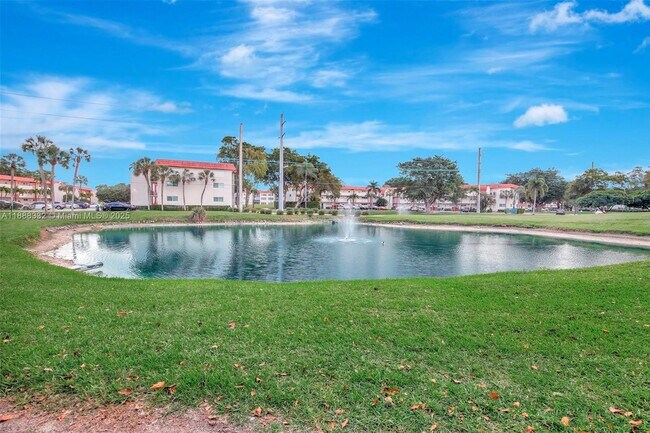 Building Photo - 8980 S Hollybrook Blvd