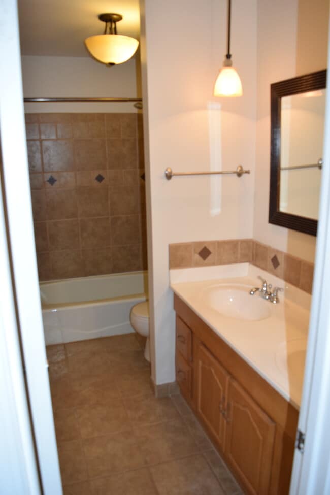 Building Photo - Updated photos coming soon…Great 2 Bedroom 1 1/2 Bath Townhome Now Available in River Plantation!