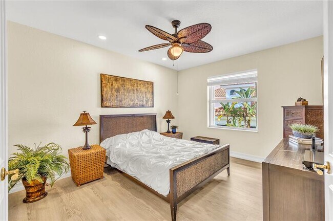 Building Photo - 6321 NW 120th Dr