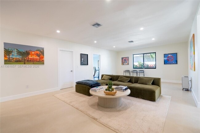 Building Photo - 7548 Adventure Ave