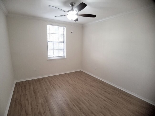 Building Photo - Beautiful 2/2 Condo x Rent @ The Registry ...