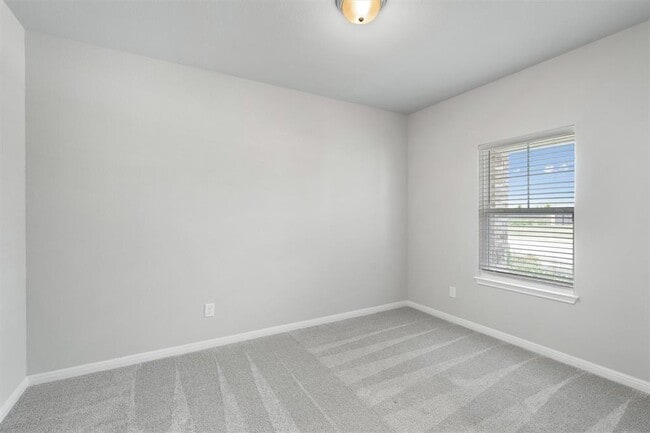 Building Photo - 209 Golden Plains Pkwy