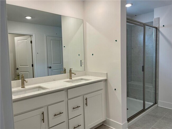 Building Photo - 537 Hyde Rdg Trl