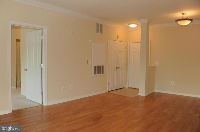 Building Photo - 4850 Eisenhower Ave