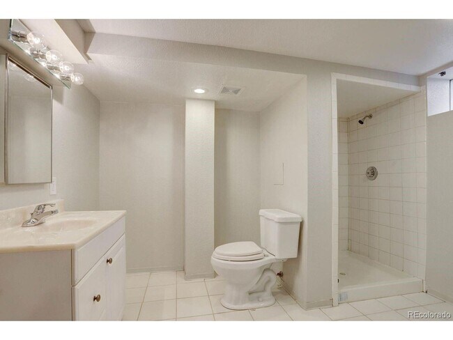 Building Photo - Spotless Allendale Ranch