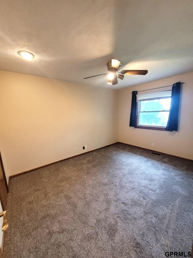 Building Photo - 303 Pierce St