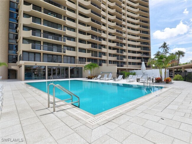 Building Photo - 4001 Gulf Shore Blvd N