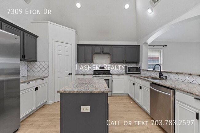 Building Photo - 7309 Eton Dr