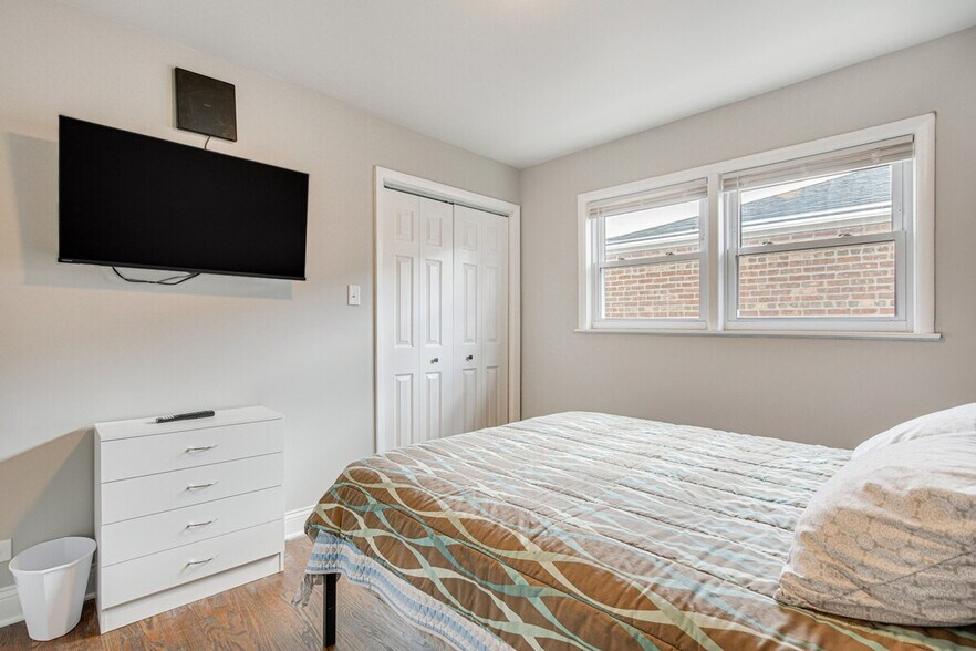 Building Photo - 12827 S Morgan St