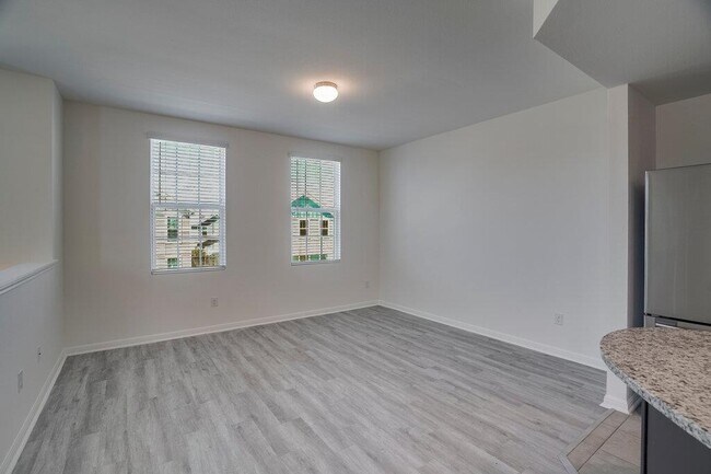 Building Photo - 576 Ferrule Dr