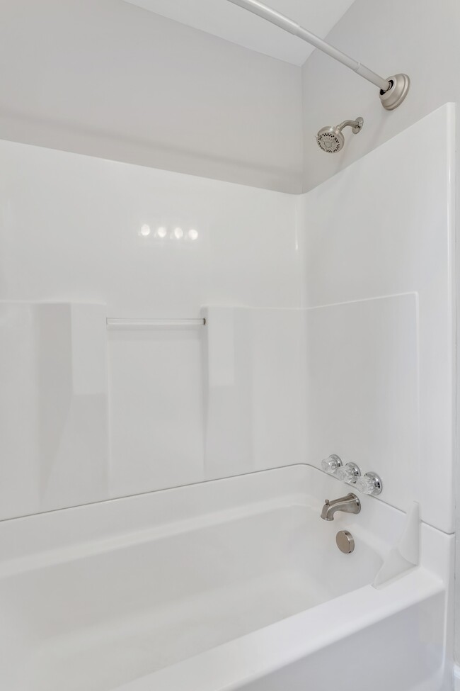 Building Photo - 622 Ermac Dr