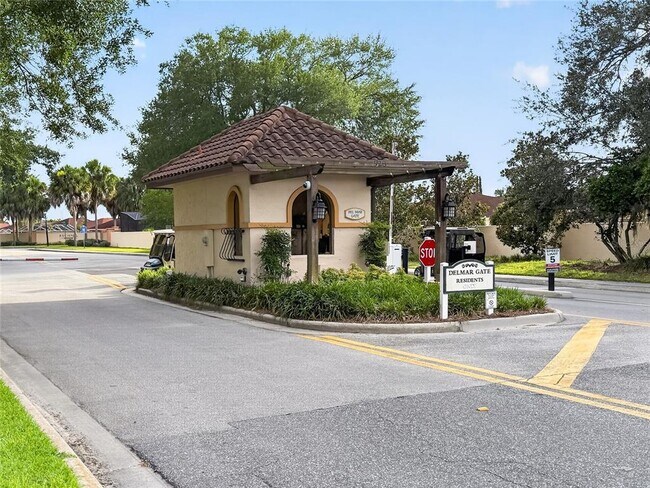Building Photo - 1222 Santos Pl
