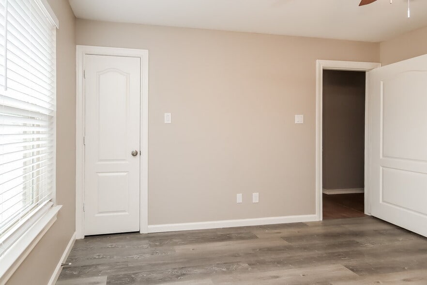 Building Photo - 410 Wisdom St