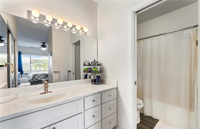 Building Photo - 91-271-271 Hanapouli Cir