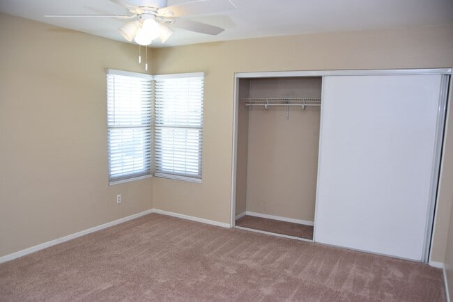 Building Photo - SOUTH - RANCHO LAS PALMAS - 1 STORY HOME - 89123