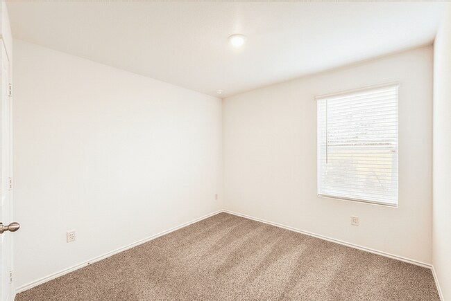 Building Photo - 2111 Organ Pipe Cactus