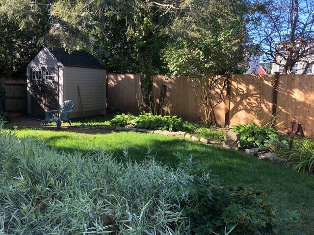 Building Photo - 1 bed 1 bath 1st floor unit in a historic ...