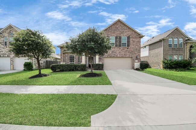 Building Photo - 21254 Lucknow Ln