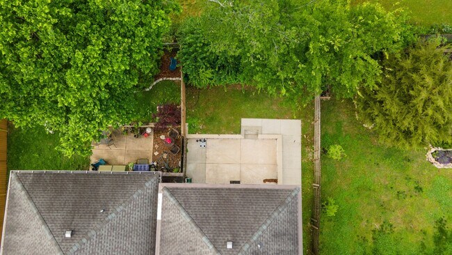 Building Photo - **RARE FIND IN VANDY NEIGHBORHOOD**