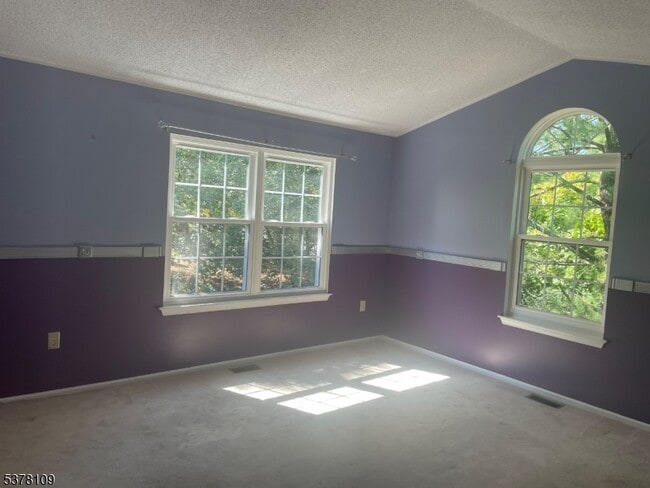 Building Photo - 17 Cameo Ct