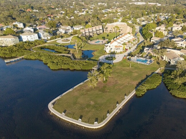 Building Photo - 616 Windrush Bay Dr