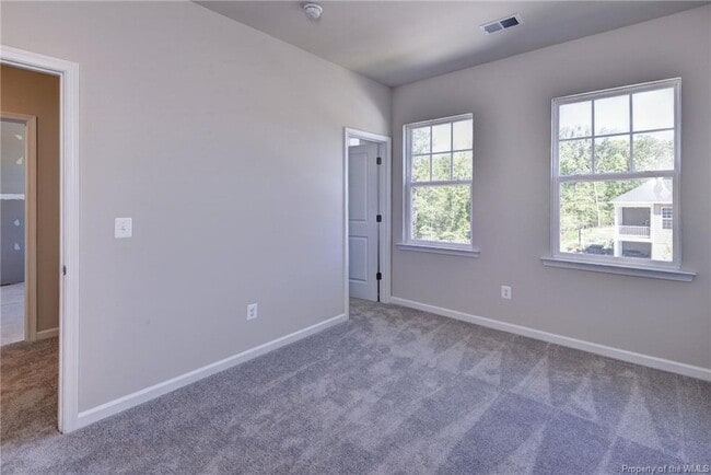 Building Photo - 4090 Isaac Cir