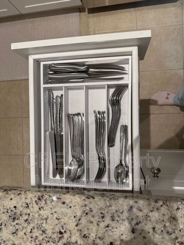 Building Photo - 1202 Grove Park Dr