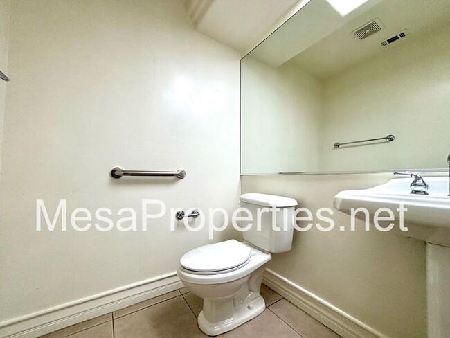 Building Photo - 13605 Spring Valley Pkwy