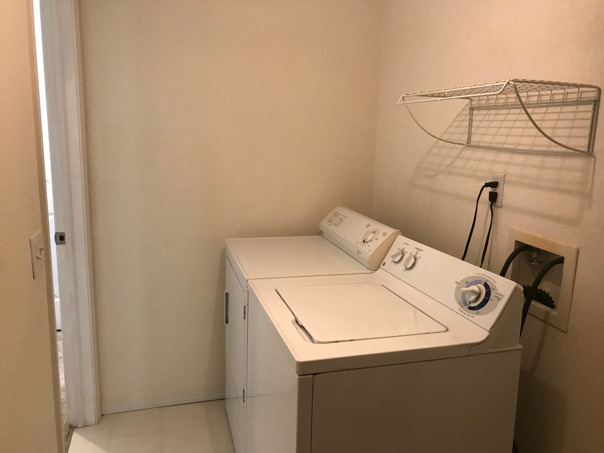 Lower floor laundry room with washer and gas dryer - 535 Canyon View Drive