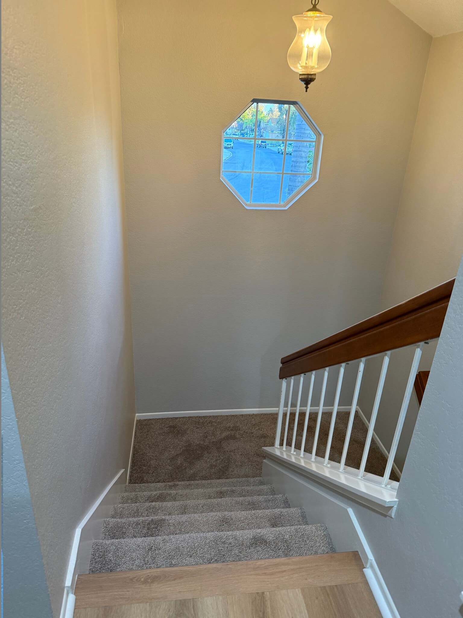 Building Photo - 39259 Via Las Sintras