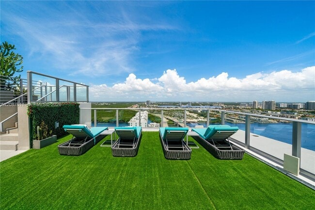 Building Photo - 330 Sunny Isles Blvd