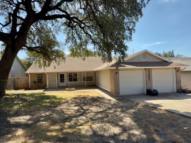 Primary Photo - 12005 Arrowwood Dr