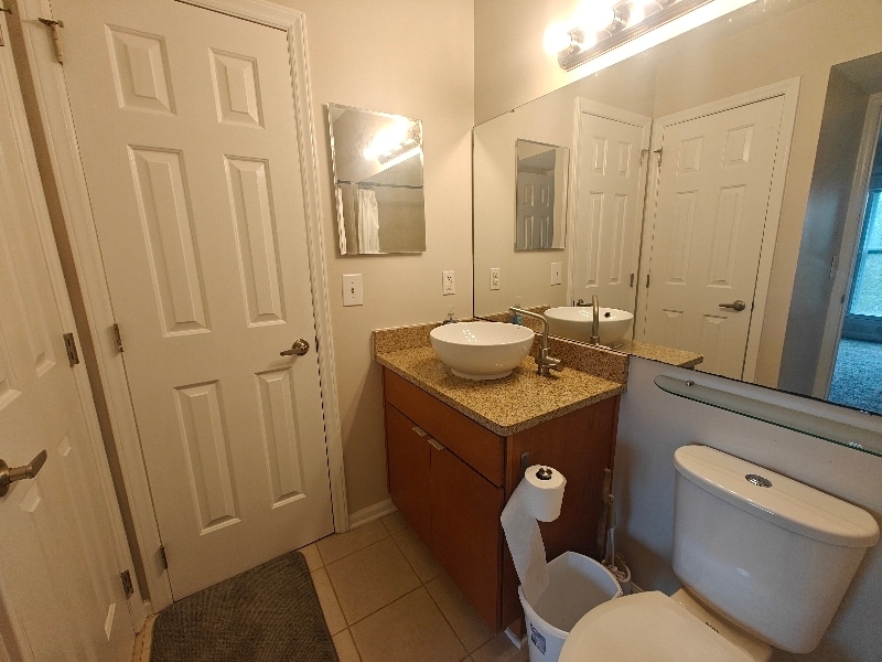 Building Photo - 521 N Graham St